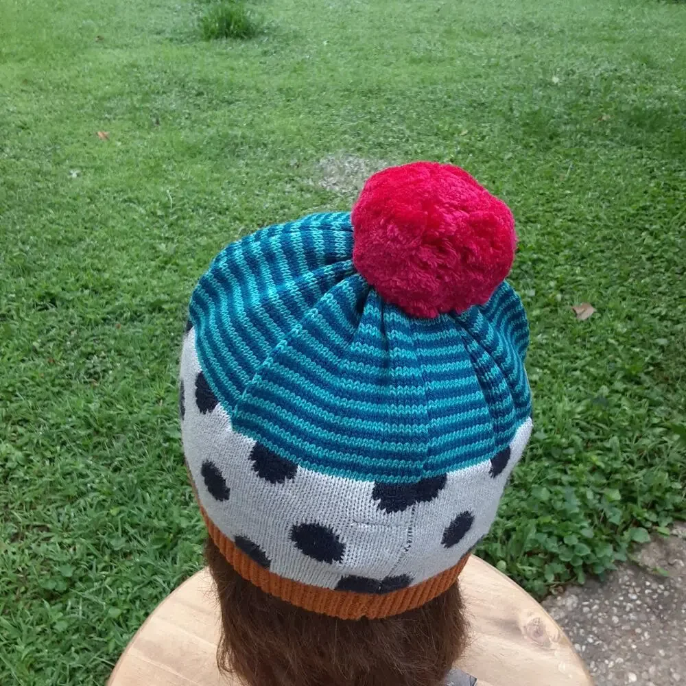 Catimini NWT sz 7/10 Pom Pom Toboggan Hat Stripes/Polka dots